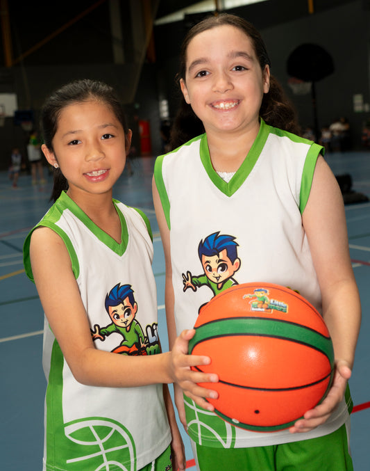 Basketball – Size 5 (Ages 6-8)