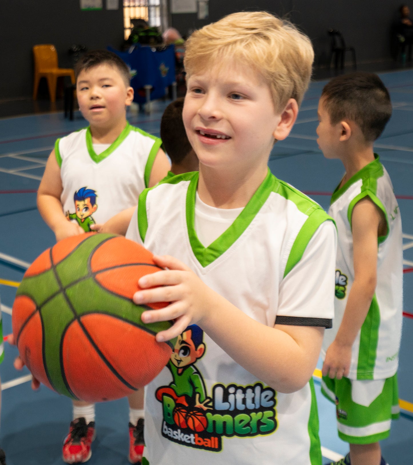 Basketball – Size 5 (Ages 6-8)
