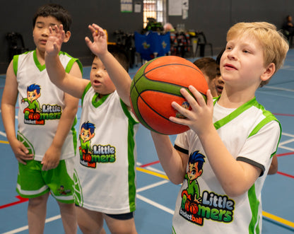 Basketball – Size 5 (Ages 6-8)